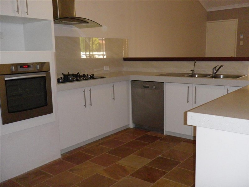 3 The Laxton, Canning Vale WA 6155