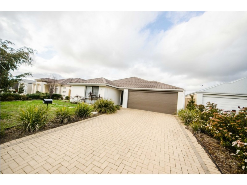6 Renoir Way, Southern River WA 6110