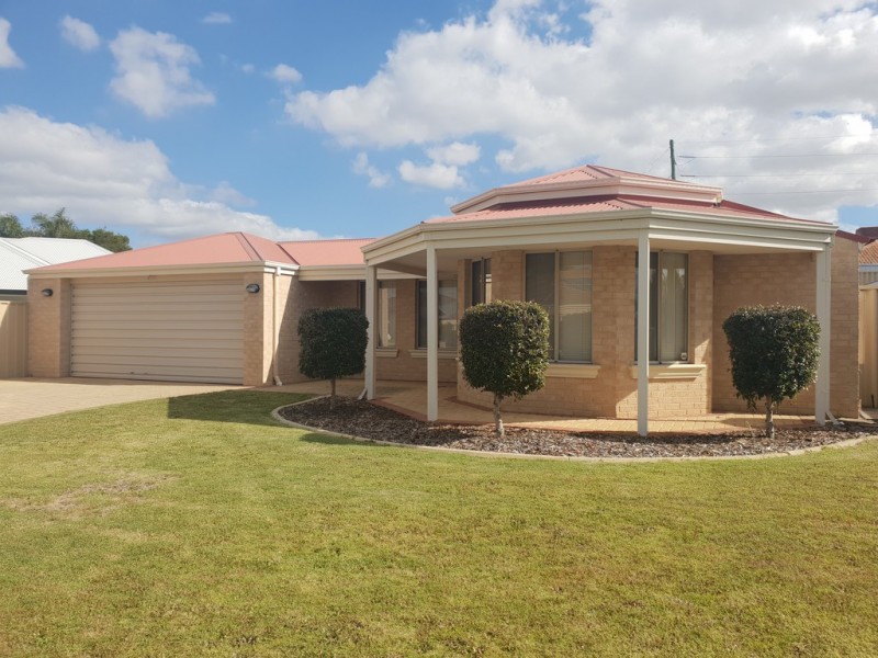 82 Coulthard Crescent, Canning Vale WA 6155