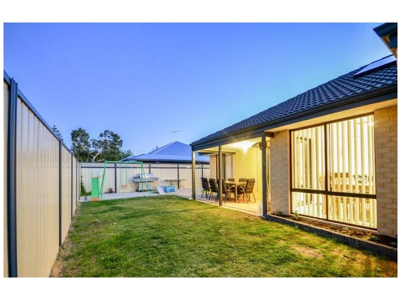 9 Gianatti Ramble, East Cannington WA 6107