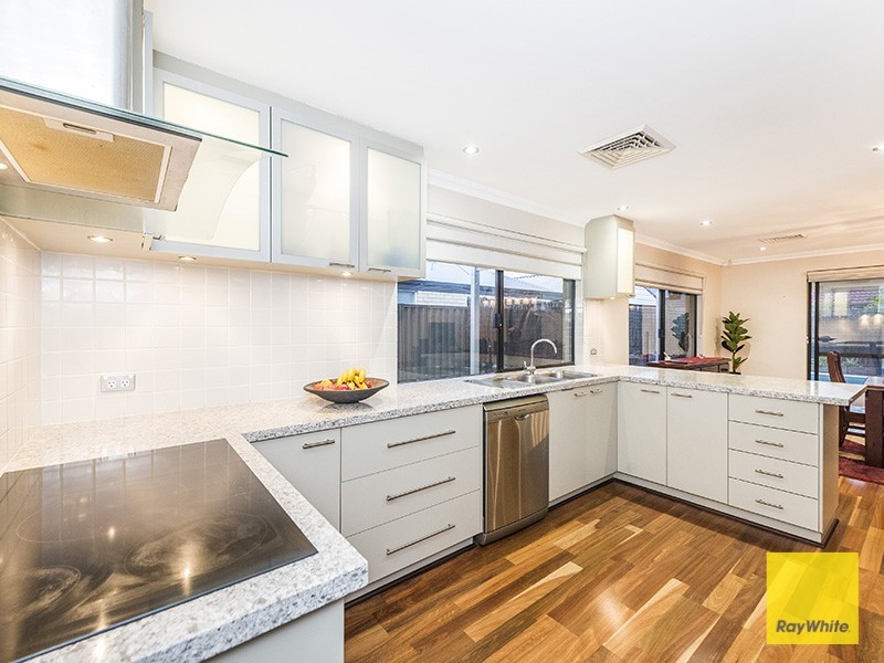 3 Sheldon Street, Piara Waters WA 6112