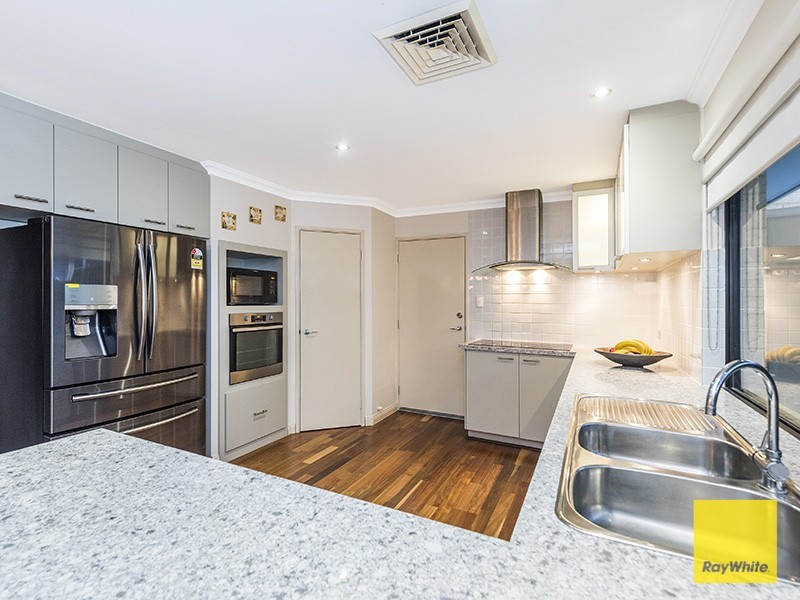 3 Sheldon Street, Piara Waters WA 6112
