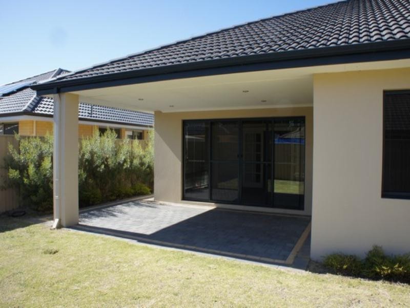 12 Philadelphia Parade, Canning Vale WA 6155