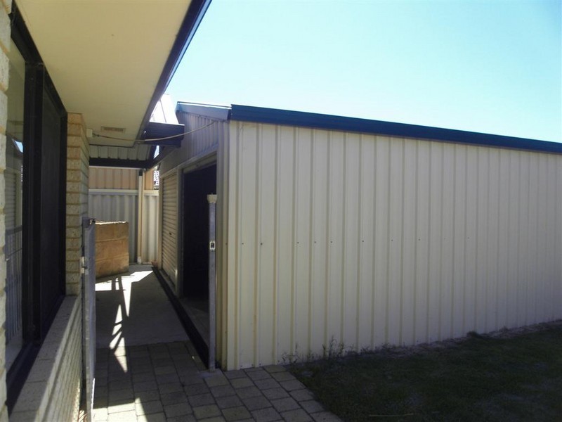 52 Cardiff Loop, Huntingdale WA 6110
