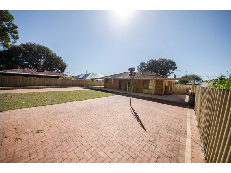 3 Imperial Court, Seville Grove WA 6112