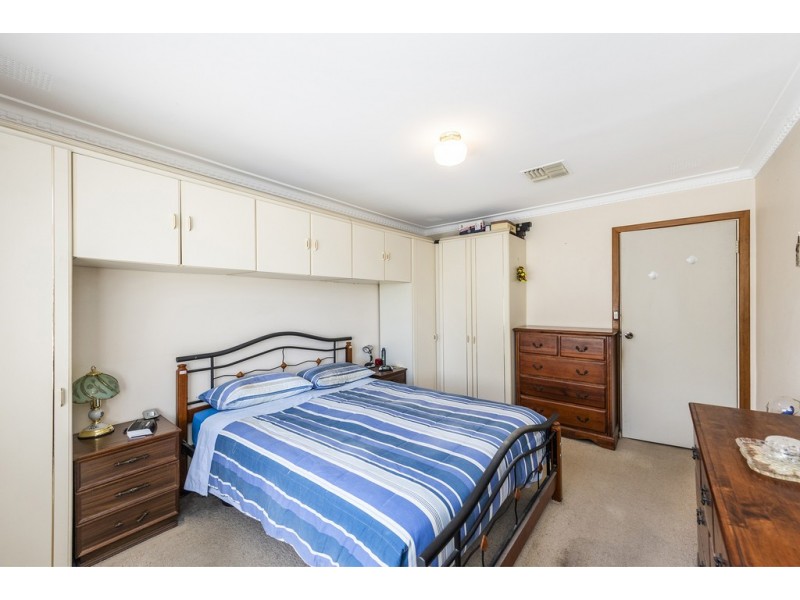 10 Messenger Street, Kelmscott WA 6111