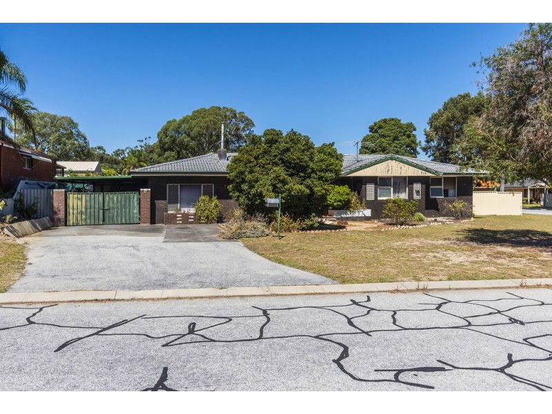 10 Messenger Street, Kelmscott WA 6111