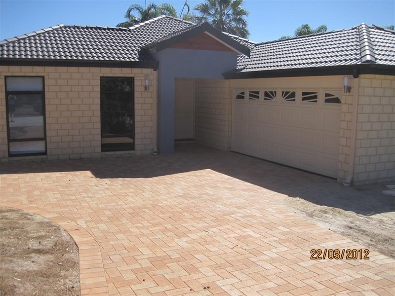 49b Westminster, Leeming WA 6149