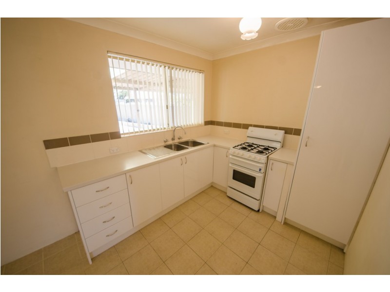 3 Imperial Court, Seville Grove WA 6112