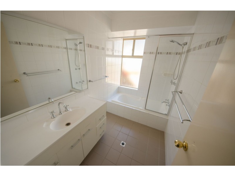 3 Imperial Court, Seville Grove WA 6112