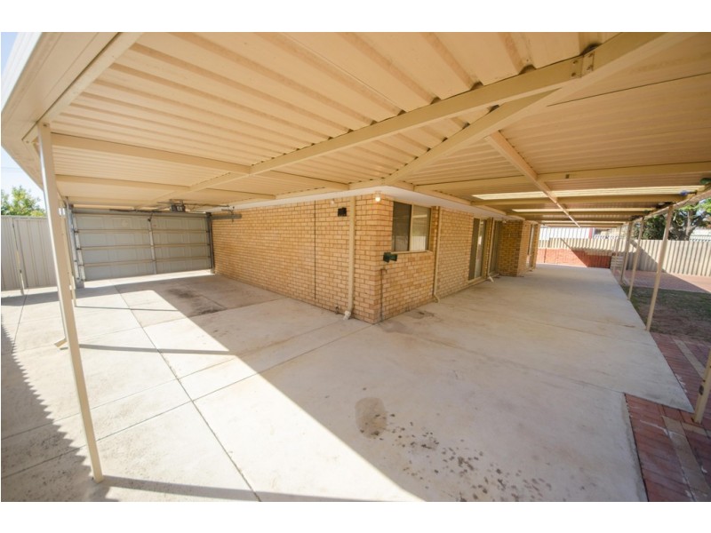 3 Imperial Court, Seville Grove WA 6112