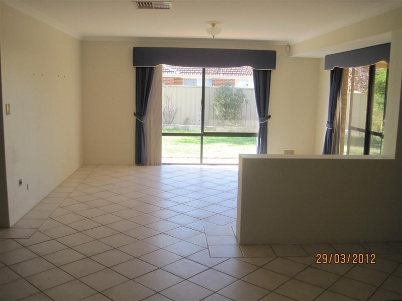 2 Excelsior Drive, Canning Vale WA 6155