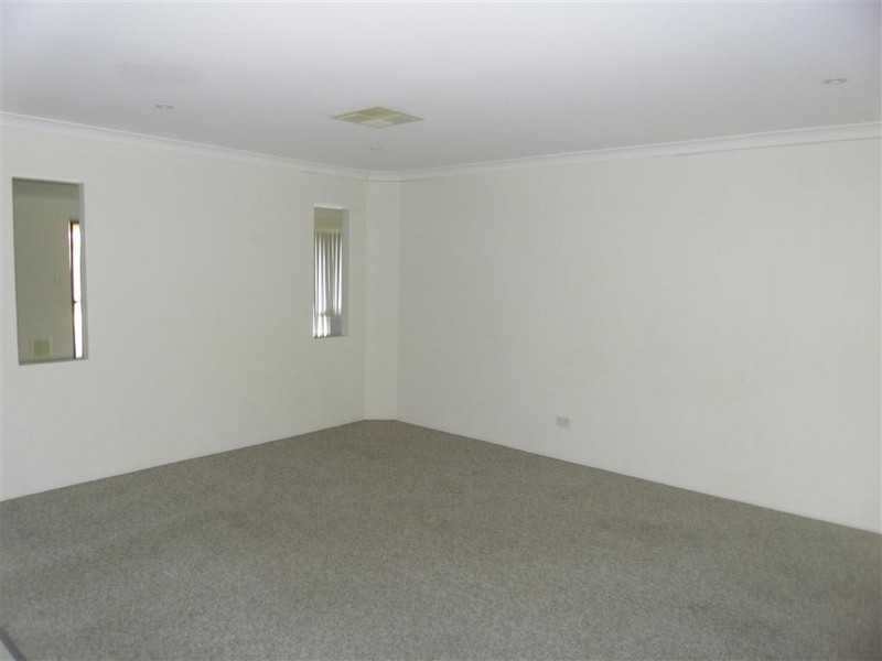 3 Nightingale Road, Southern River WA 6110