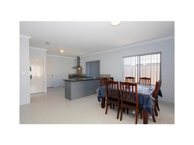 21 Calneggia Drive, Byford WA 6122