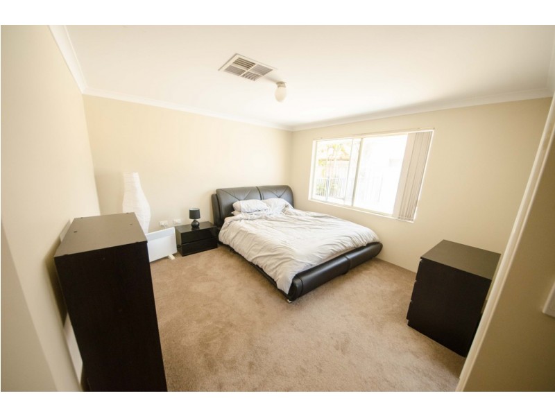 16 Montezuma Loop, Canning Vale WA 6155