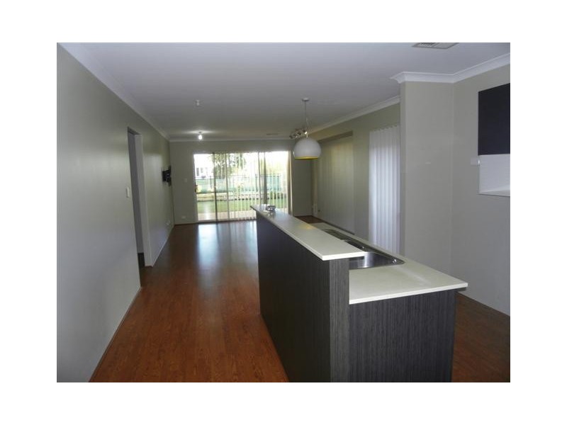 8 Saddle Lane, Harrisdale WA 6112