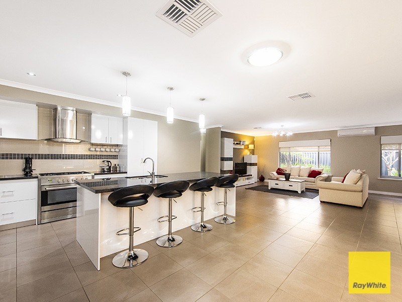 254 Wright Road, Harrisdale WA 6112