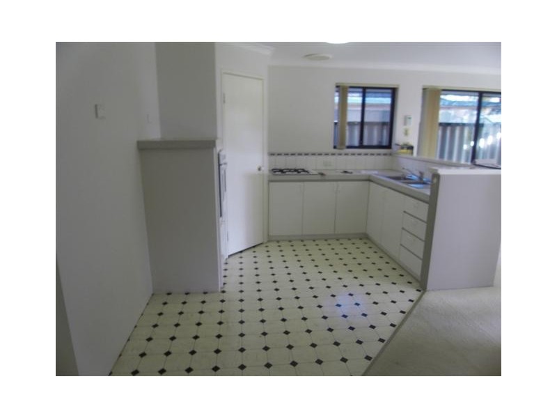 15 Harwood Close, Canning Vale WA 6155