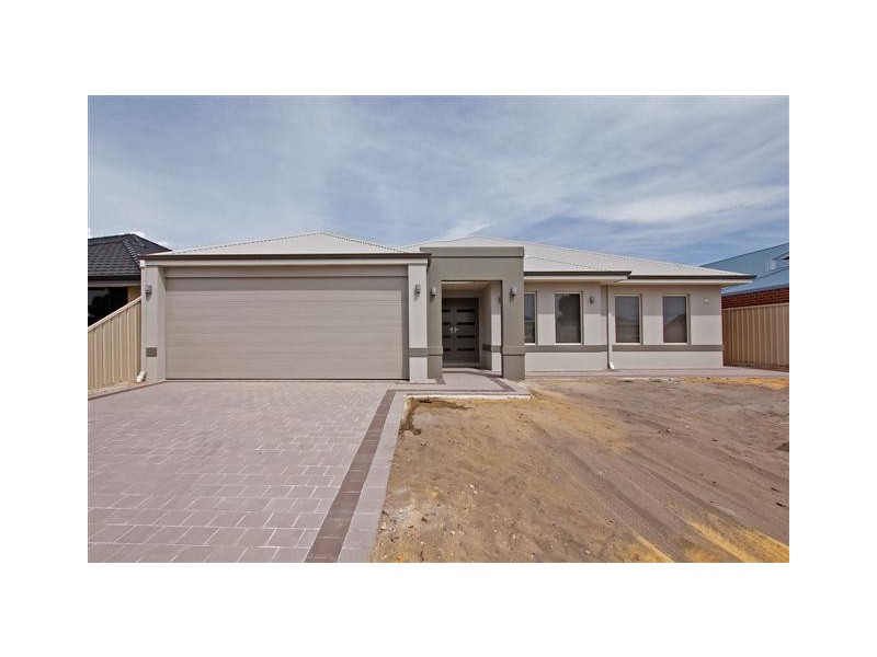 79 Waterfoot Loop, Canning Vale WA 6155