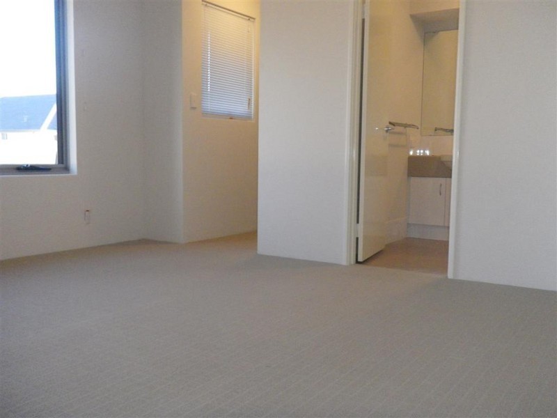 4 Mooreland Road, Baldivis WA 6171