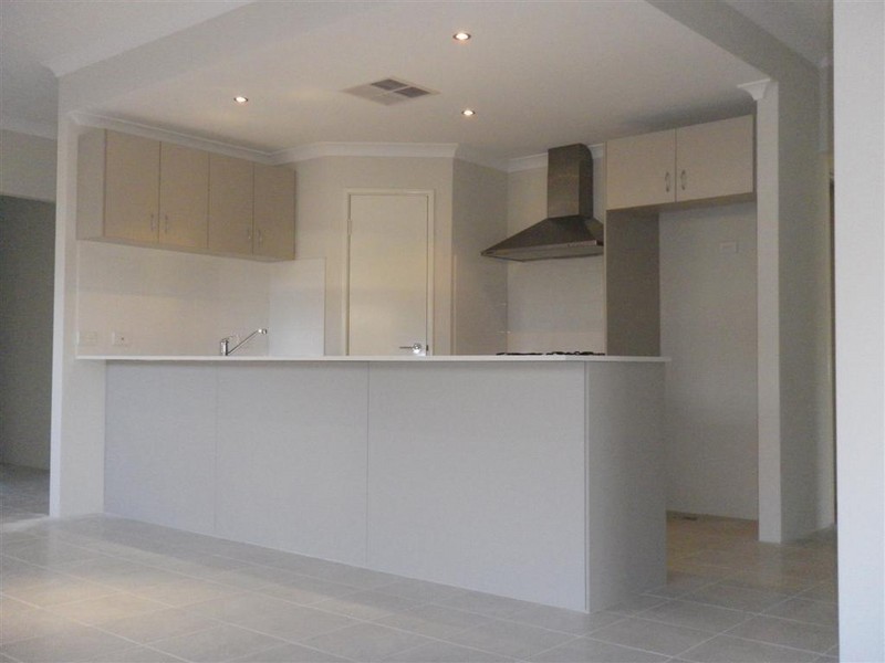 4 Mooreland Road, Baldivis WA 6171