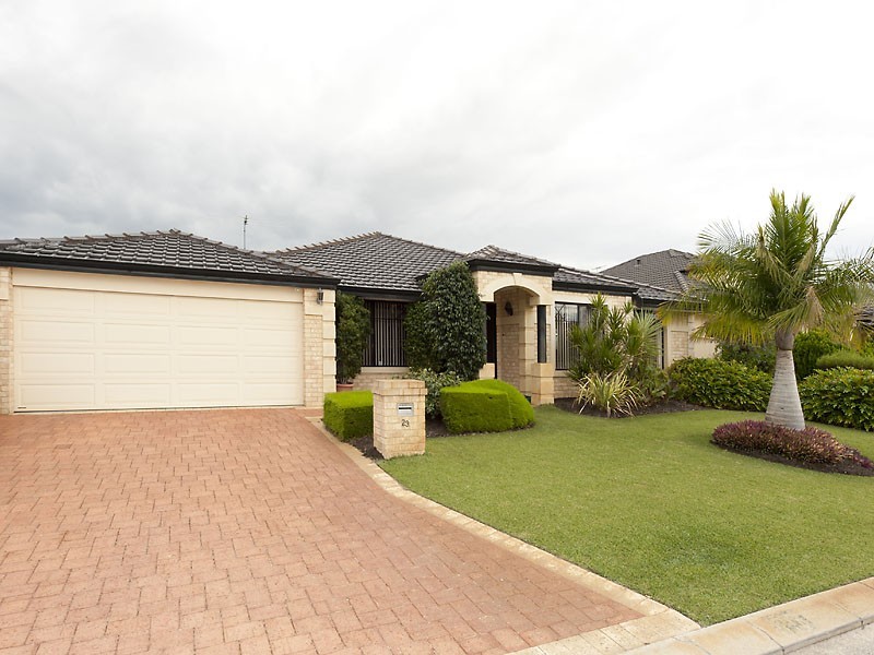 23 Ashridge Turn, Canning Vale WA 6155