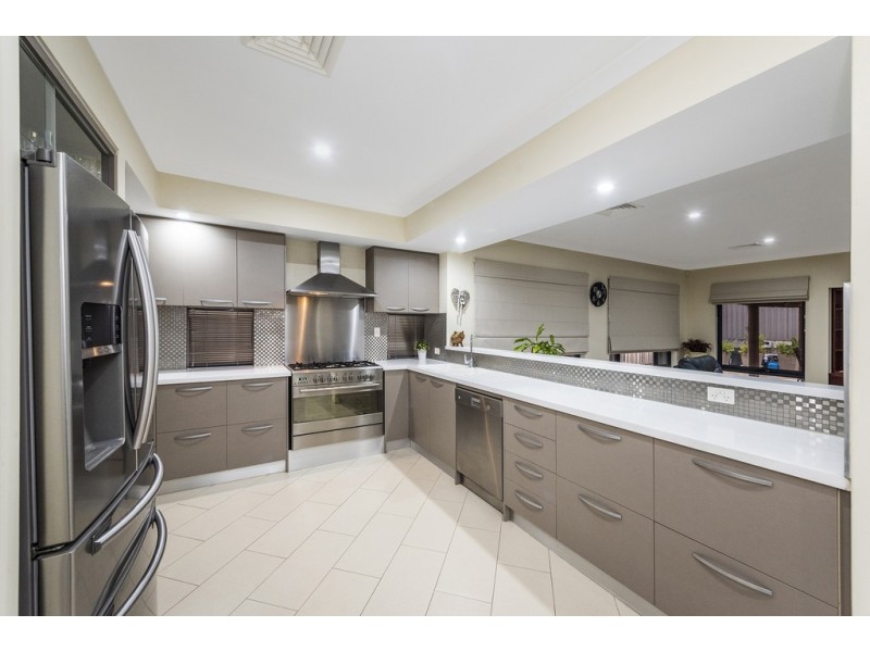 44 Northerly Drive, Harrisdale WA 6112