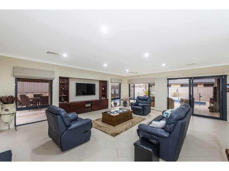 44 Northerly Drive, Harrisdale WA 6112