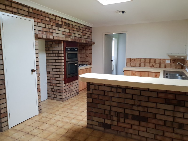 14 Dew Street, Forrestdale WA 6112