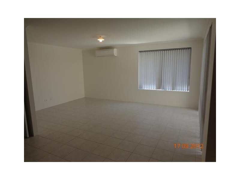 25 Ballycastle Loop, Canning Vale WA 6155