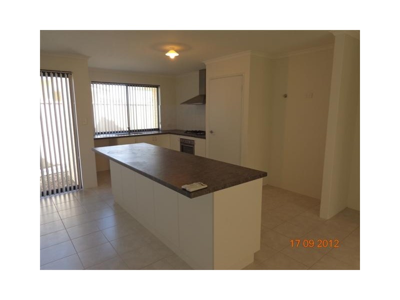 25 Ballycastle Loop, Canning Vale WA 6155