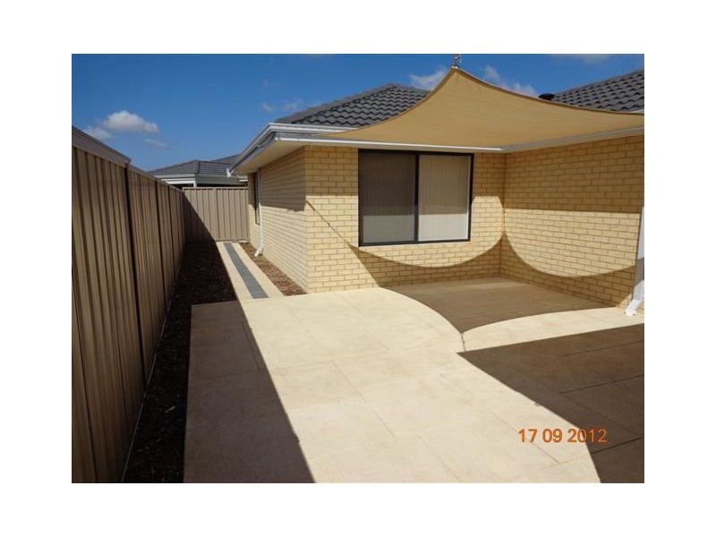 25 Ballycastle Loop, Canning Vale WA 6155