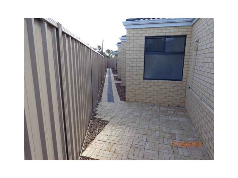 25 Ballycastle Loop, Canning Vale WA 6155