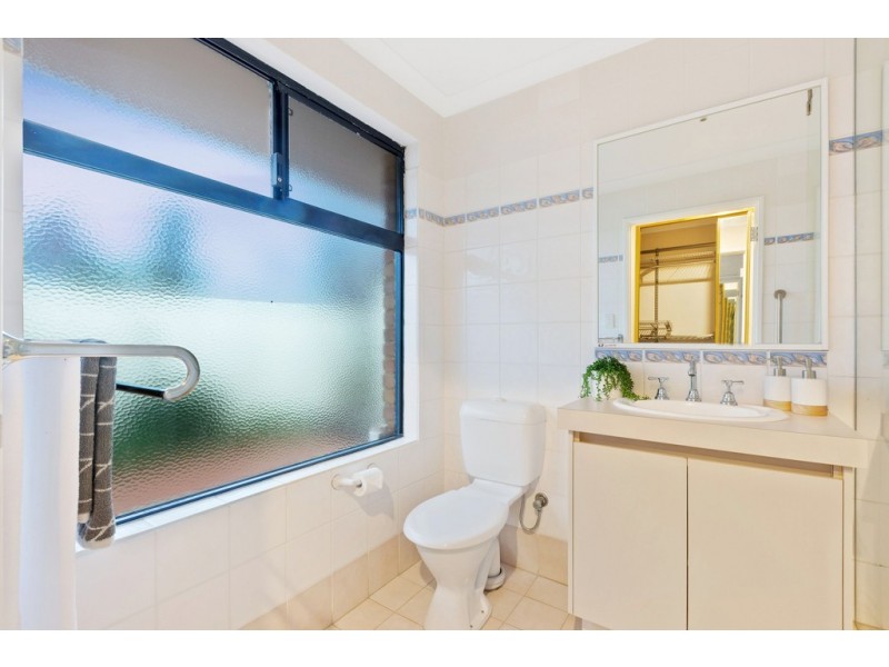 16 Bramdean Crescent, Canning Vale WA 6155