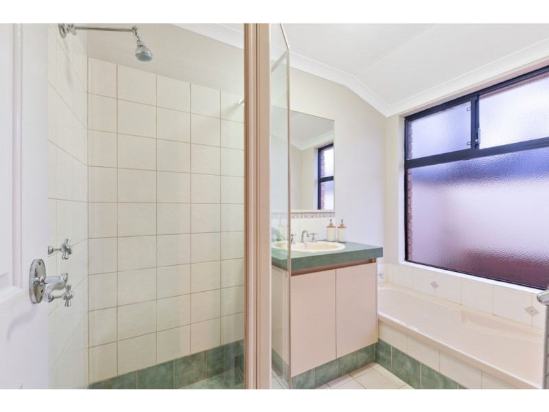 16 Bramdean Crescent, Canning Vale WA 6155