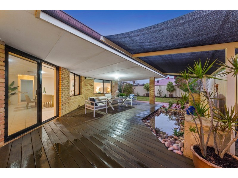 16 Bramdean Crescent, Canning Vale WA 6155