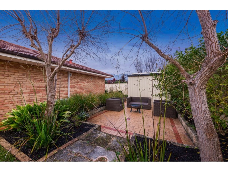16 Bramdean Crescent, Canning Vale WA 6155