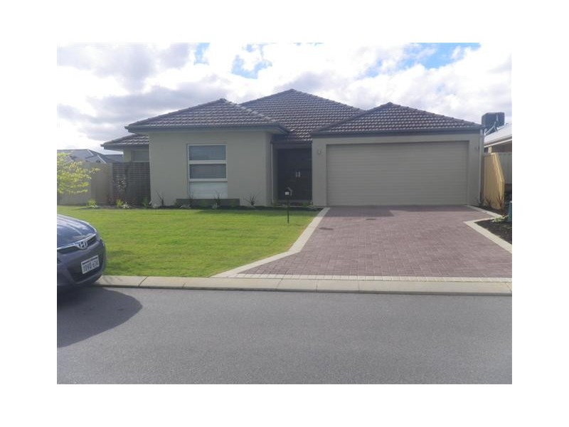 10 Stillwater, Southern River WA 6110