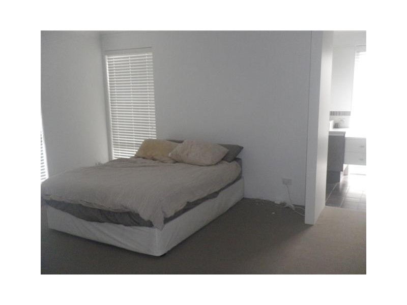 10 Stillwater, Southern River WA 6110