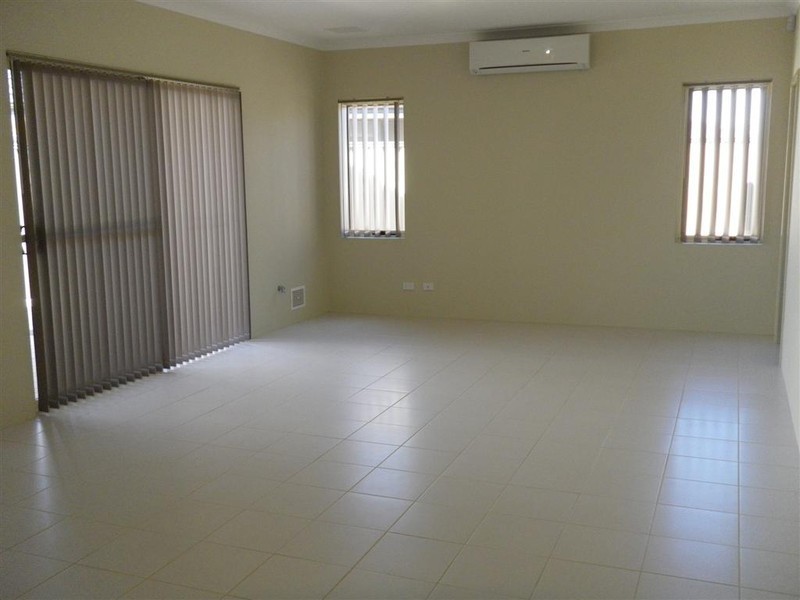 84 Warrilow Loop, Canning Vale WA 6155