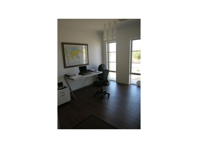 7 Aldenham Drive, Southern River WA 6110