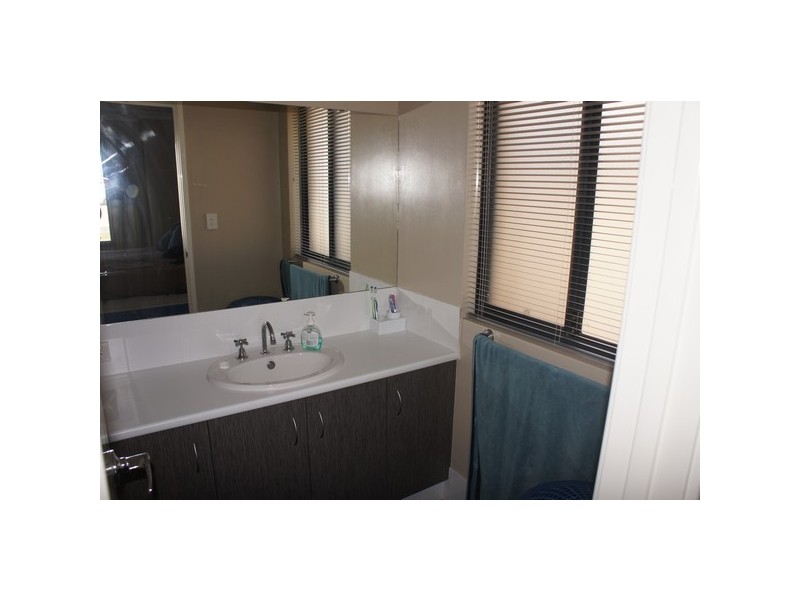 1 Vichy Close, Piara Waters WA 6112