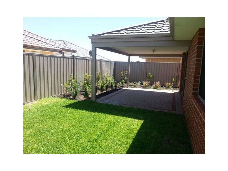 16 Gallinule Loop, Southern River WA 6110