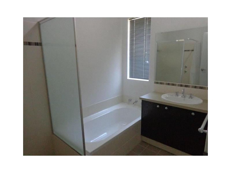 75a Comrie Road, Canningvale QLD 4370