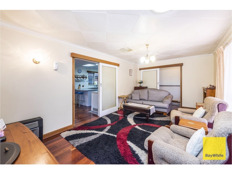 10 Messenger Street, Kelmscott WA 6111