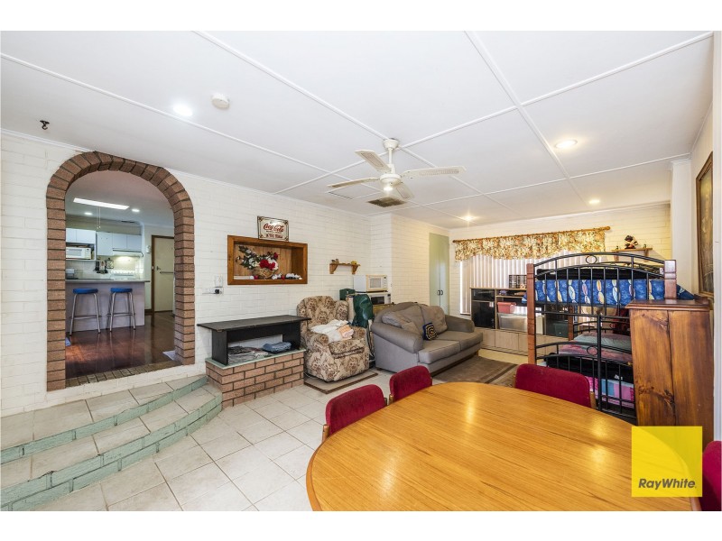 10 Messenger Street, Kelmscott WA 6111