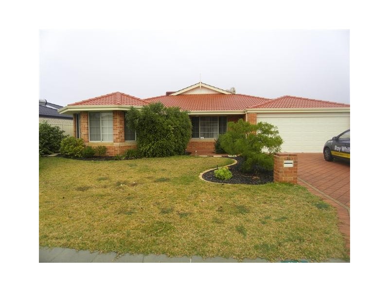 32 Longshaw Circuit, Canning Vale WA 6155