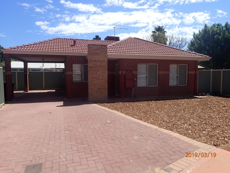 18B Chilham Place, Gosnells WA 6110