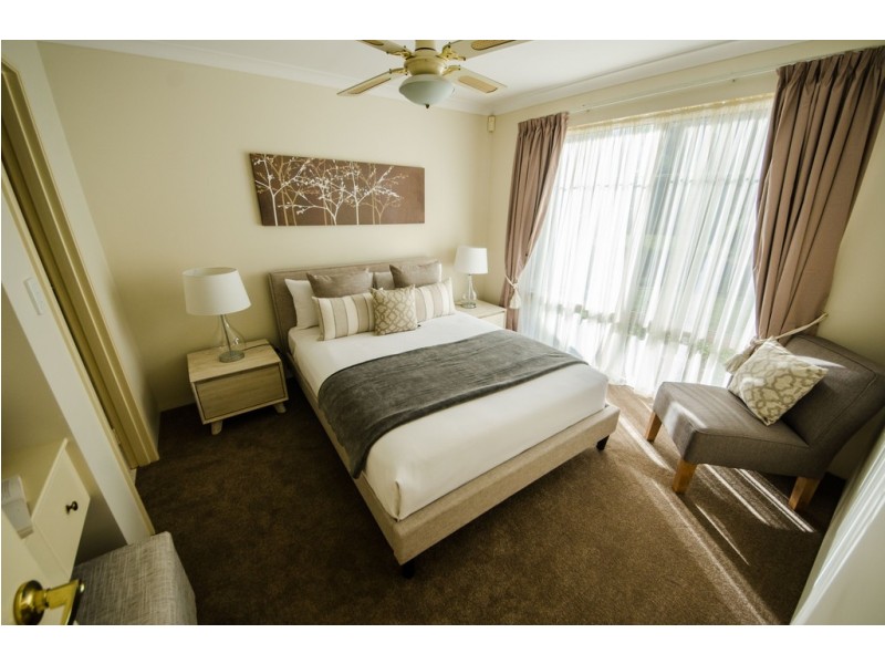 6 Woodspring Trail, Canning Vale WA 6155