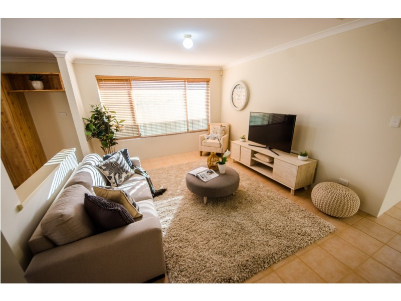 6 Woodspring Trail, Canning Vale WA 6155